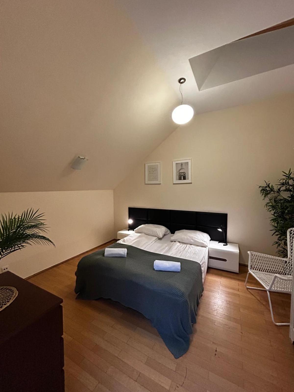 Golden Apartments With Lift - Old Town كراكوفيا المظهر الخارجي الصورة