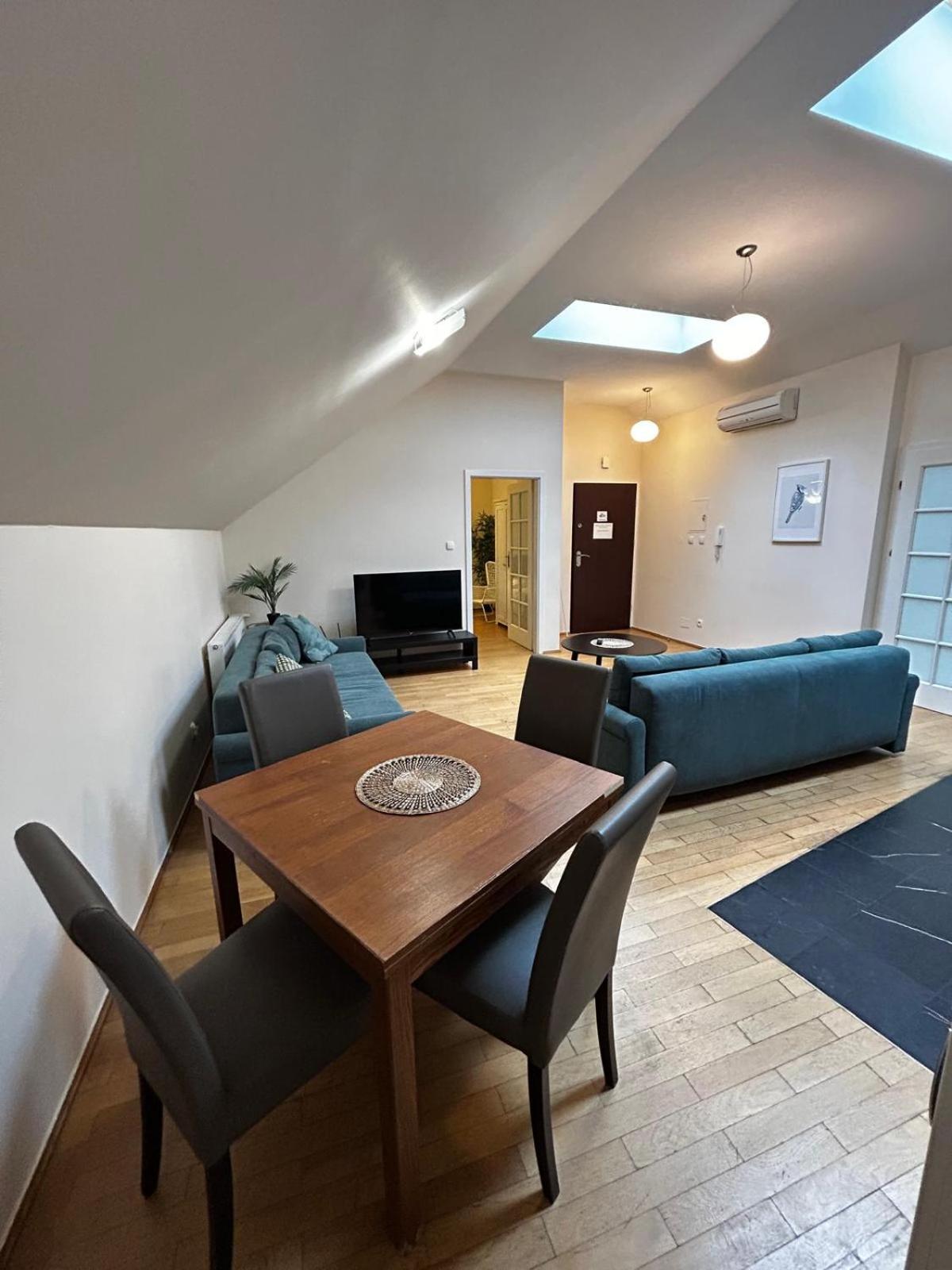 Golden Apartments With Lift - Old Town كراكوفيا المظهر الخارجي الصورة