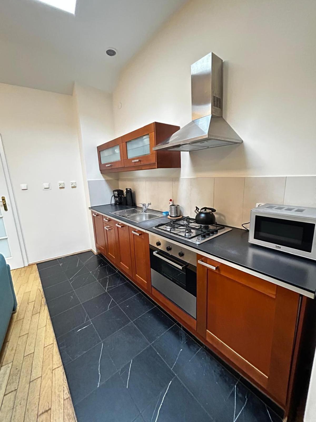 Golden Apartments With Lift - Old Town كراكوفيا المظهر الخارجي الصورة