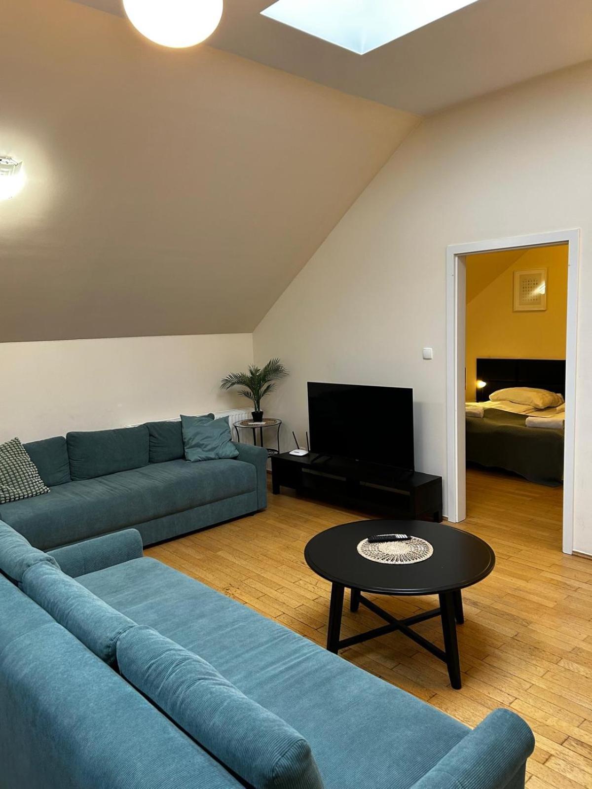 Golden Apartments With Lift - Old Town كراكوفيا المظهر الخارجي الصورة