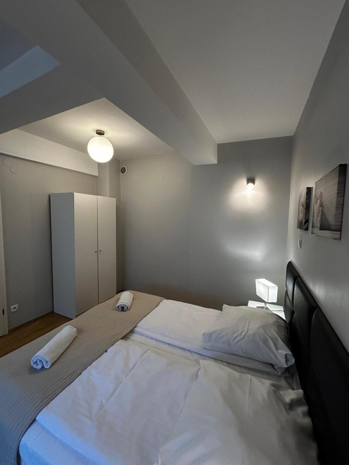 Golden Apartments With Lift - Old Town كراكوفيا المظهر الخارجي الصورة