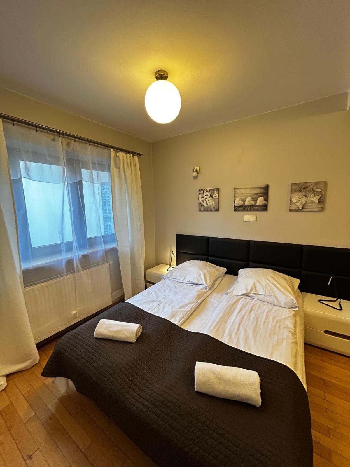Golden Apartments With Lift - Old Town كراكوفيا المظهر الخارجي الصورة