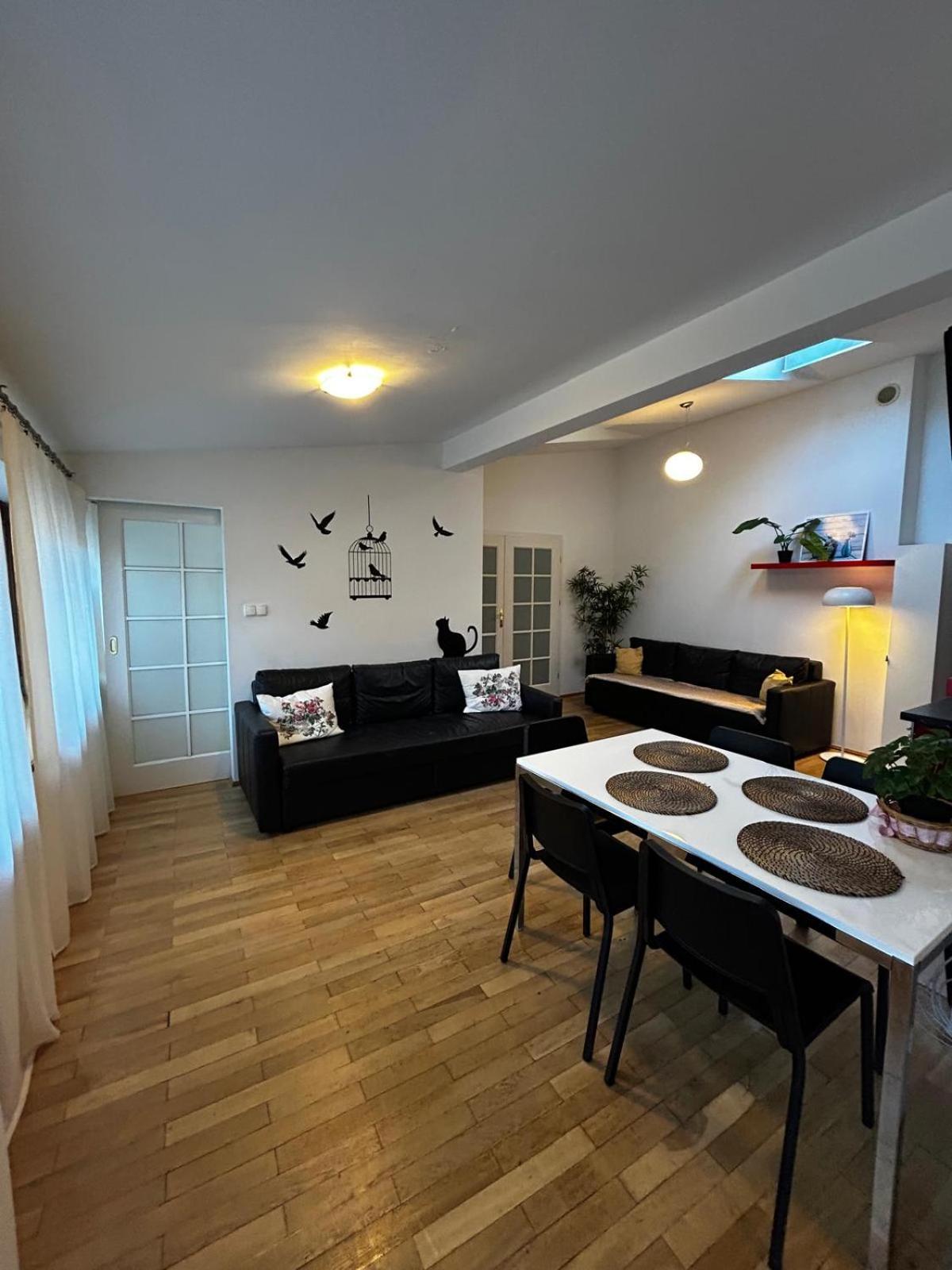 Golden Apartments With Lift - Old Town كراكوفيا المظهر الخارجي الصورة