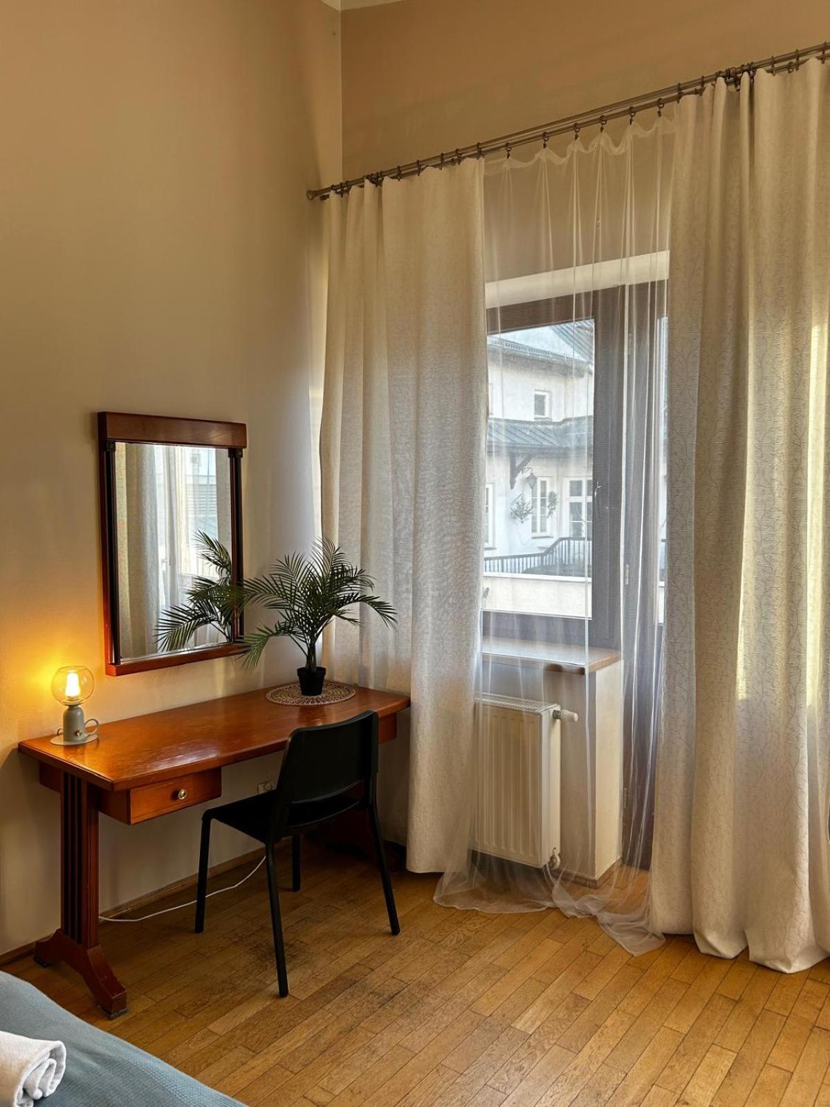 Golden Apartments With Lift - Old Town كراكوفيا المظهر الخارجي الصورة