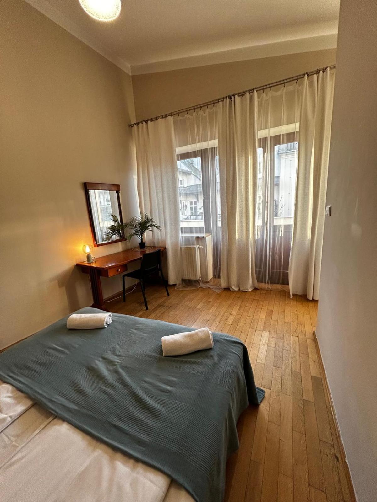 Golden Apartments With Lift - Old Town كراكوفيا المظهر الخارجي الصورة