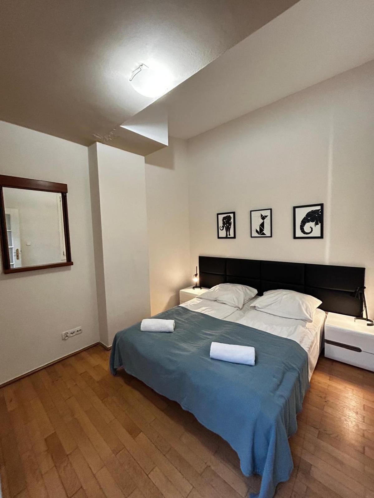 Golden Apartments With Lift - Old Town كراكوفيا المظهر الخارجي الصورة