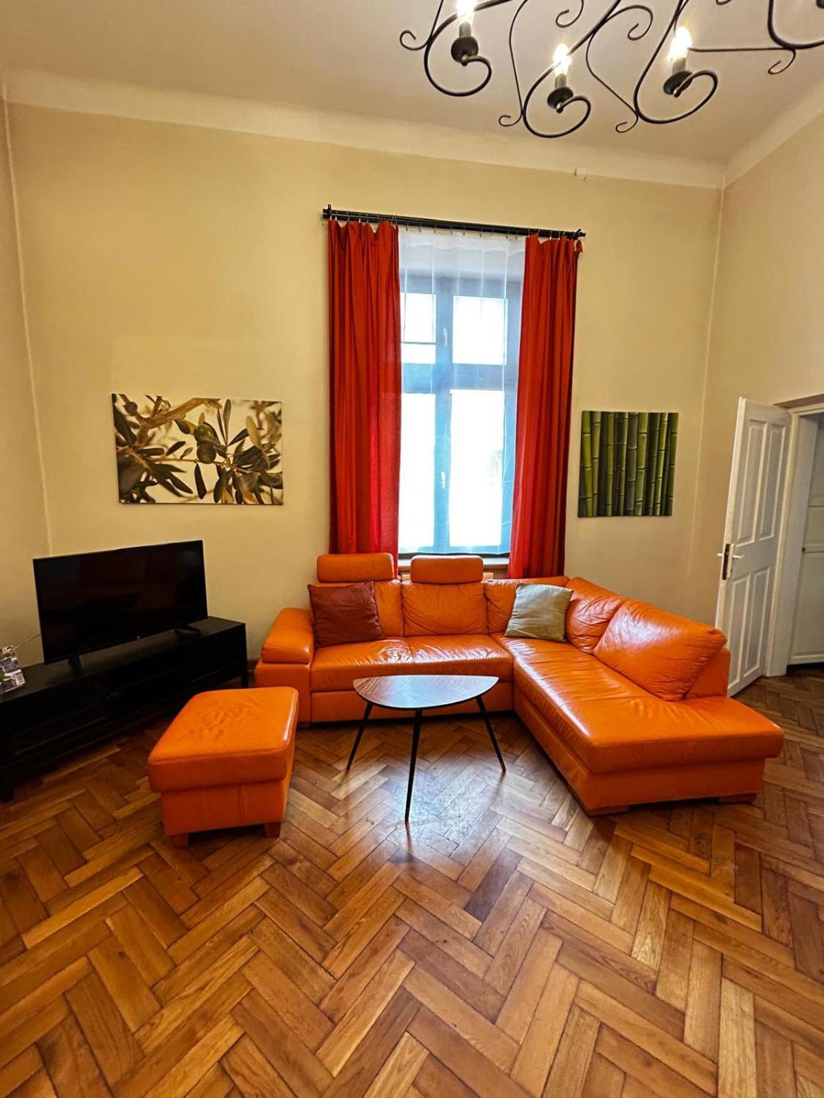 Golden Apartments With Lift - Old Town كراكوفيا المظهر الخارجي الصورة