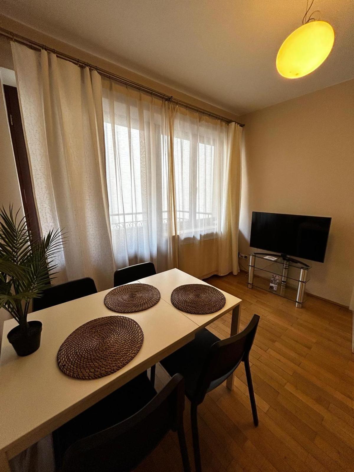 Golden Apartments With Lift - Old Town كراكوفيا المظهر الخارجي الصورة